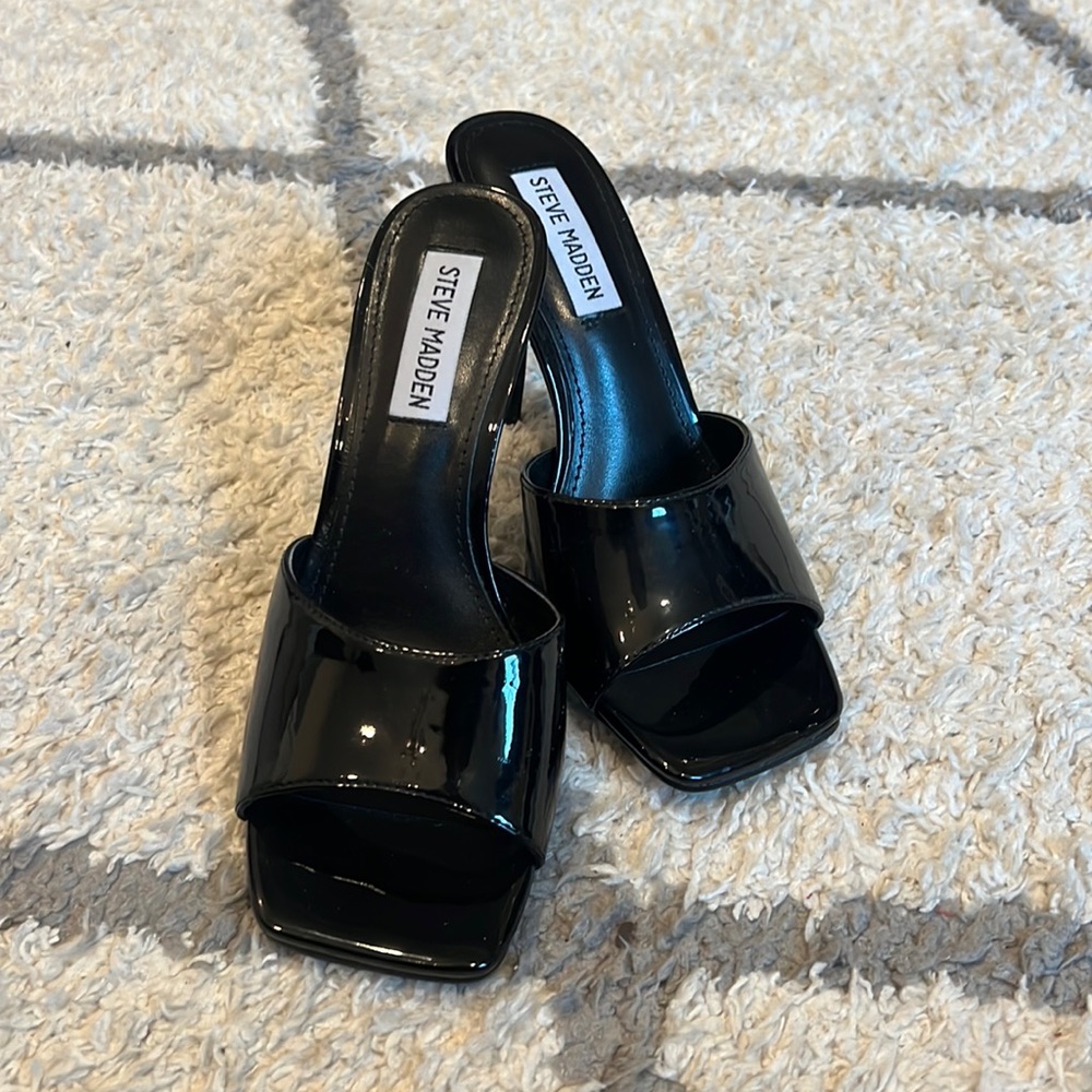 Steve Madden - Black heels